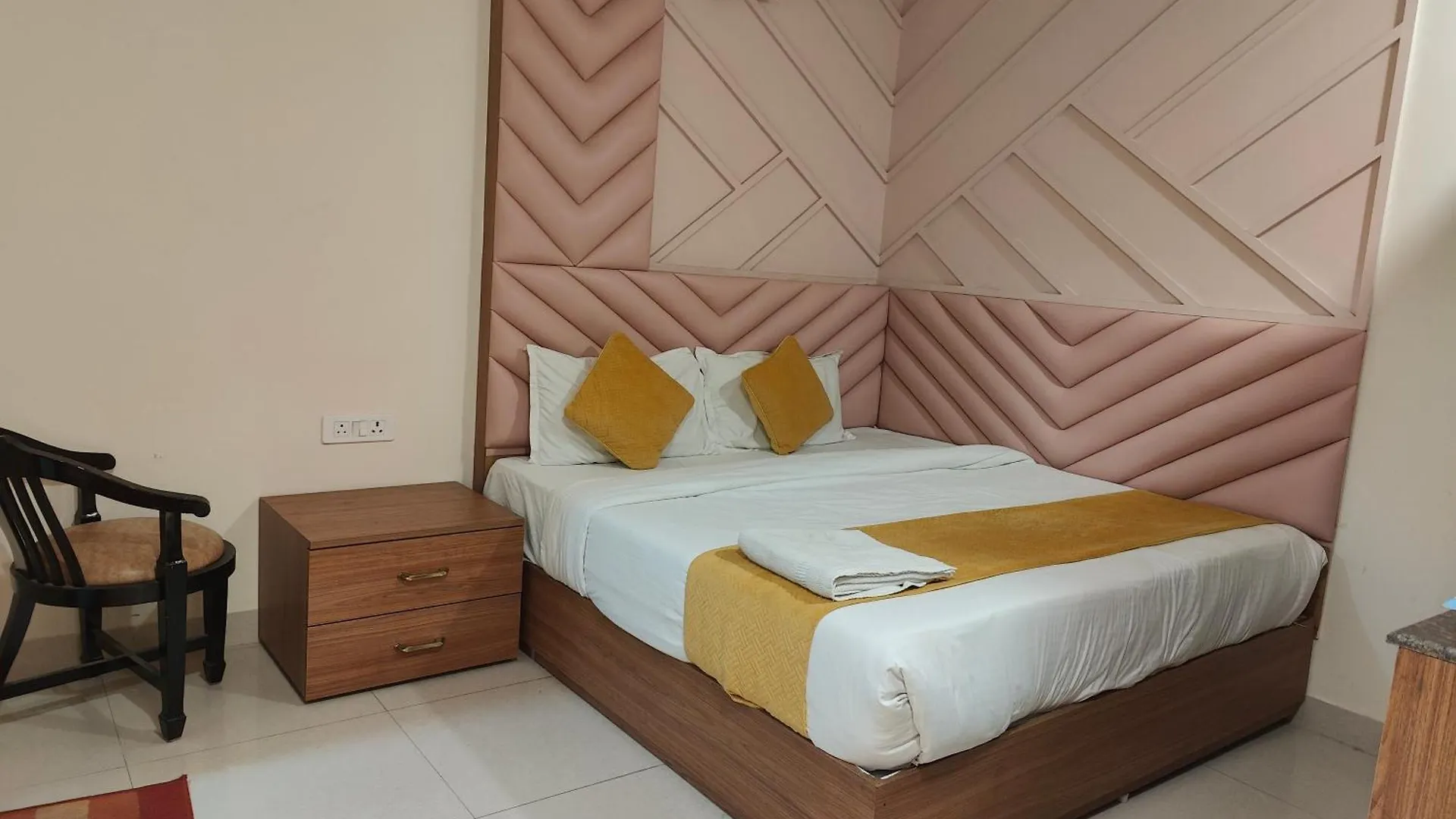Hotel Nova Inn Near Delhi Airport New Delhi
